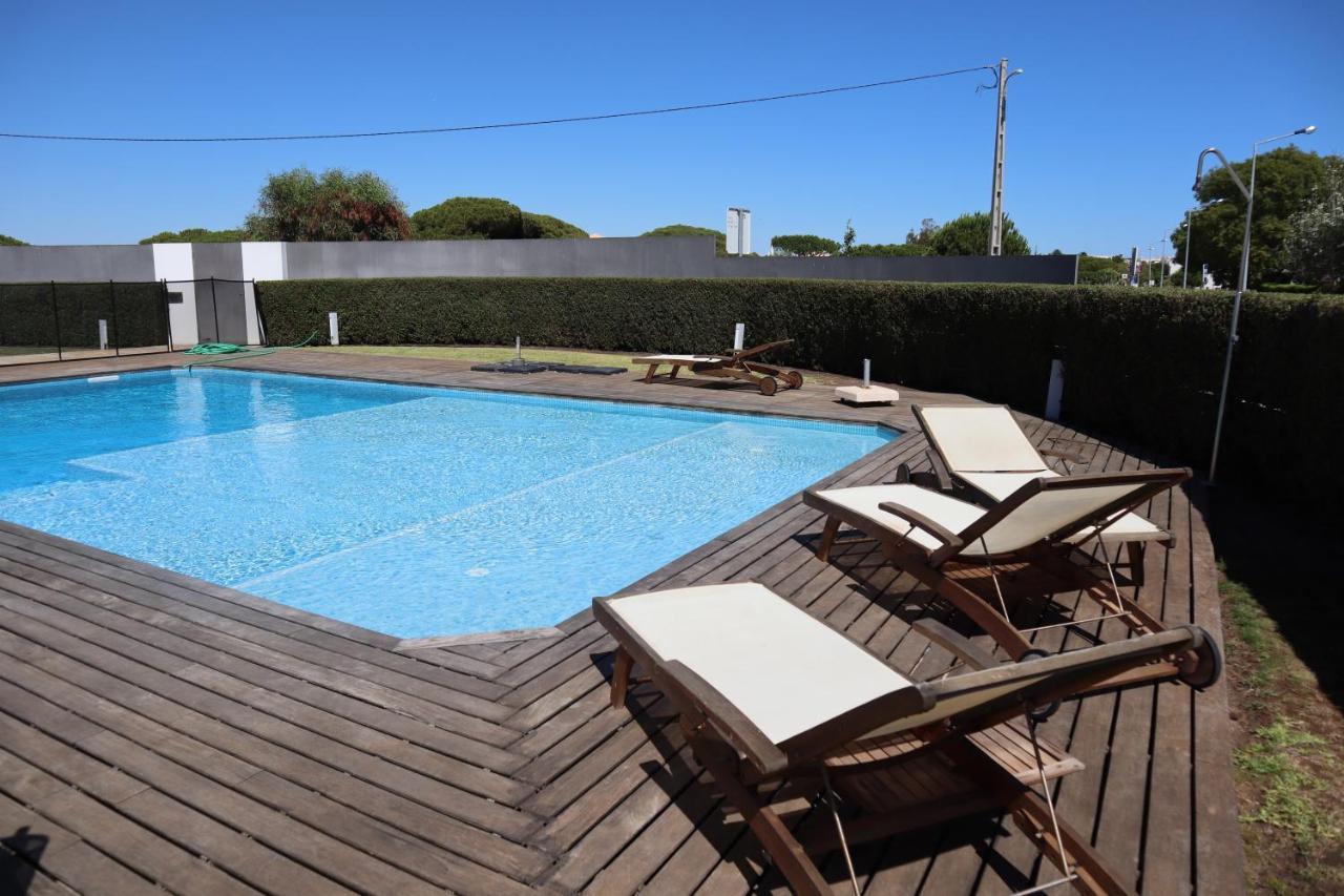 Villa Dos Salgados, 5Bdr, Beach Front, Near Salgados Golf Club Гия Екстериор снимка