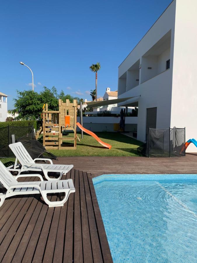 Villa Dos Salgados, 5Bdr, Beach Front, Near Salgados Golf Club Гия Екстериор снимка